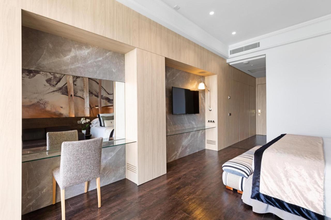 Pure Salt Port Adriano - Adults Only Hotel Santa Ponsa Bagian luar foto